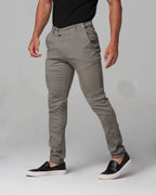 Nobreza Brasil

masculino

cinco jeans

elegante

casual

bonita