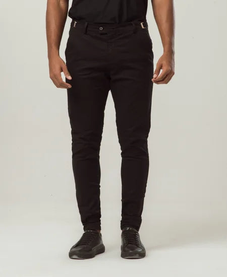 calça bonita

calça casual

calça elegante

calça jeans

calça masculina

Nobreza Brasil