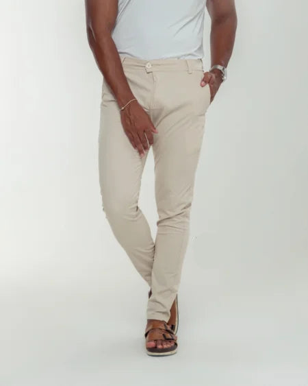 calça casual

calça bonita

calça elegante

calça jeans

calça masculina

Nobreza Brasil